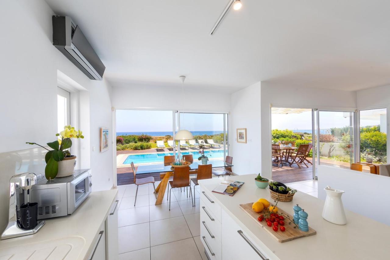 Protaras Beachfront Villa Alia Exterior photo