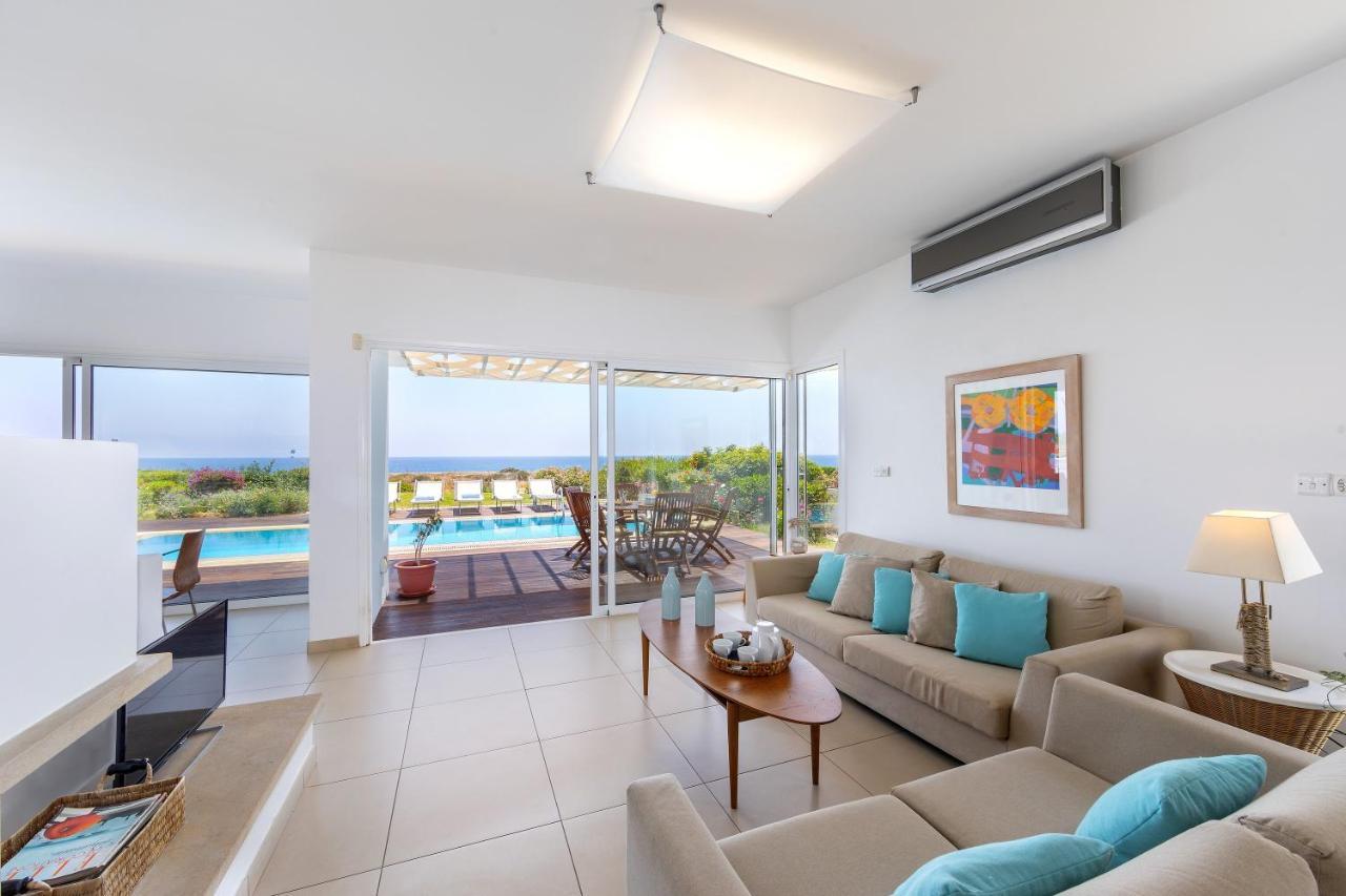 Protaras Beachfront Villa Alia Exterior photo
