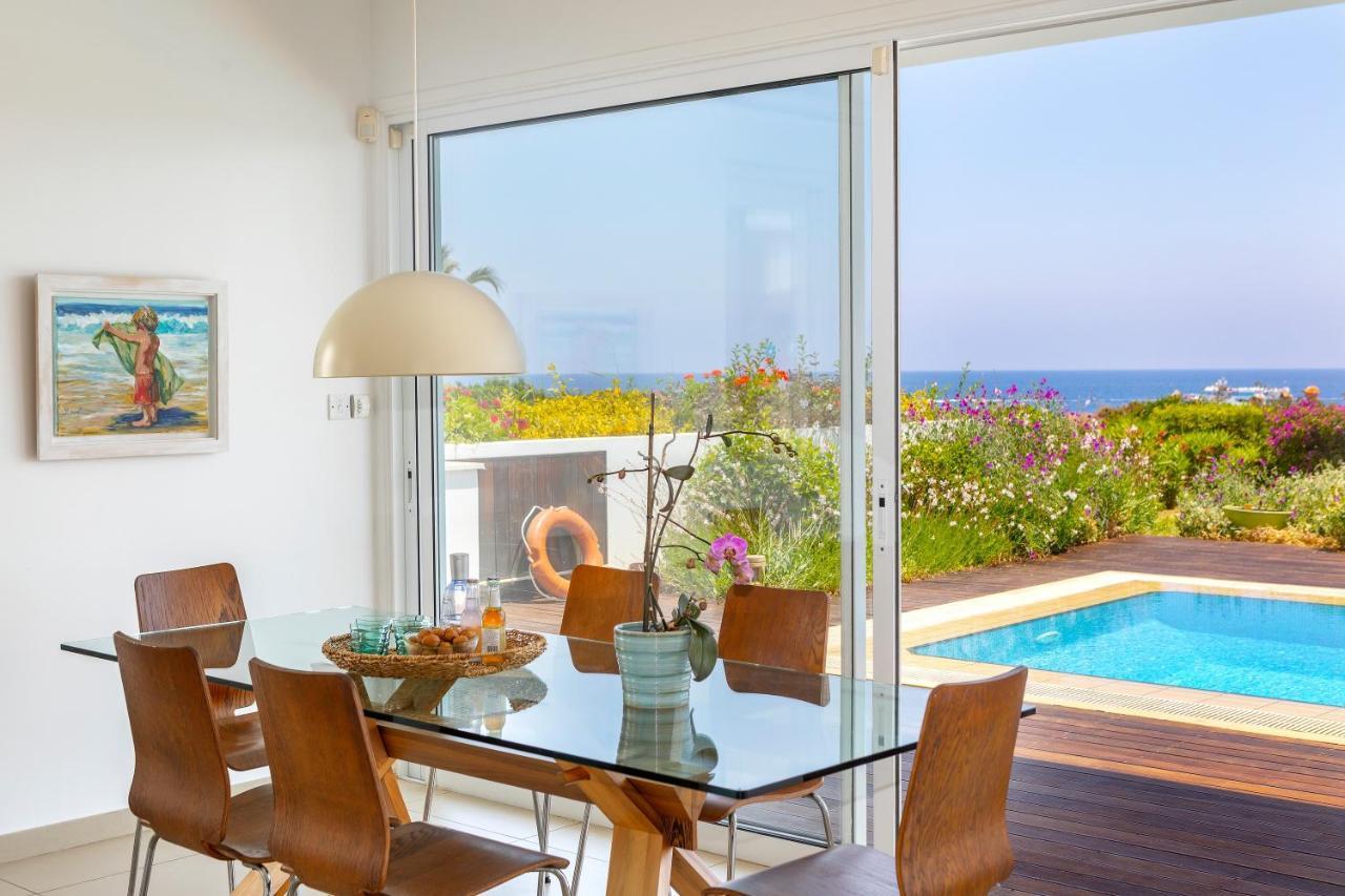 Protaras Beachfront Villa Alia Exterior photo